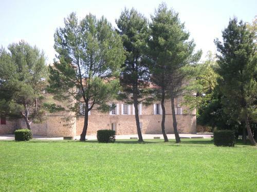 Bed & Breakfast Ch�teau De Jonqui�res (h�rault)