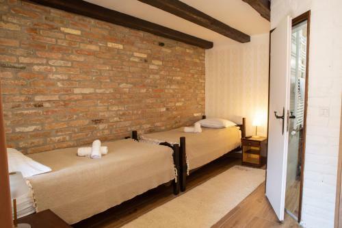 Posada Tri Mudraca Inn