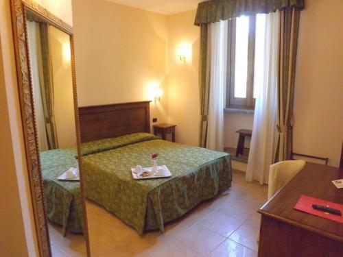 Hotel Relais Il Postiglione - Antica Posta Dei Chigi