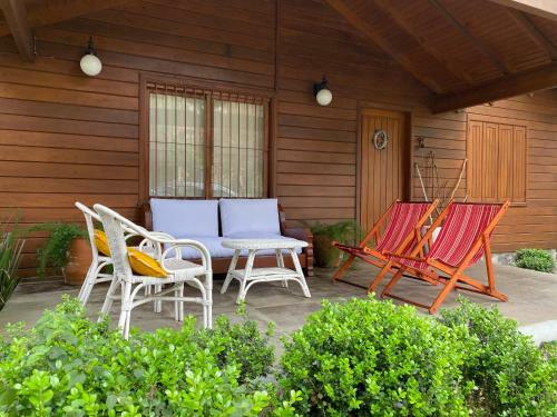 Casa Estilo Canadense - Canela