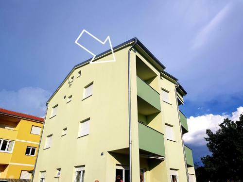 A Peaceful Two Floor Apartment With A Sea View