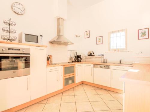 Holiday Home Maison Les Oliviers Mazan