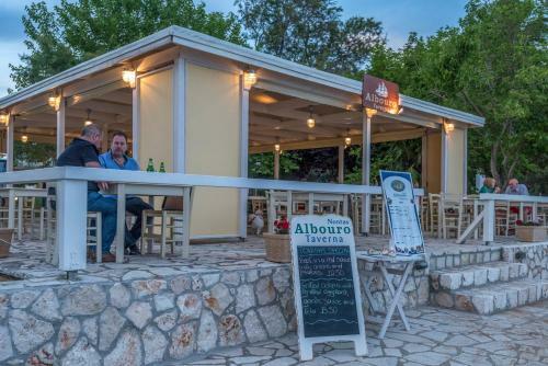 Albouro Sea Front Apartments