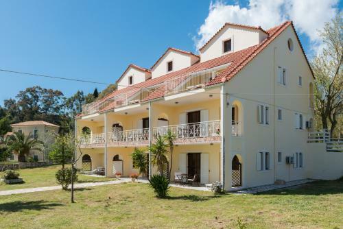 Albouro Sea Front Apartments