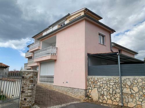 Apartman Dobric Fa?ana