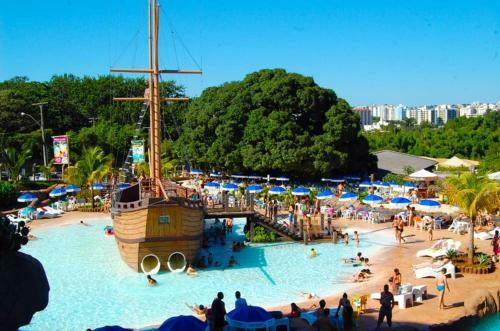Apartamento Diroma Exclusive Caldas Novas
