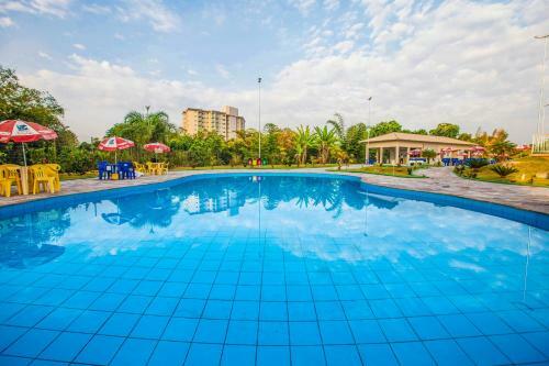 Apartamento Golden Dolphin Express Via Giro Imobtech