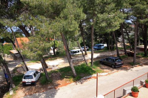 Apartments With A Parking Space Jelsa, Hvar - 4586