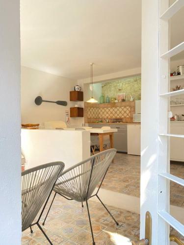 Charming Stone House In Jelsa