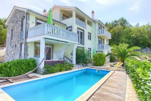Villa Residencia La Famiglia