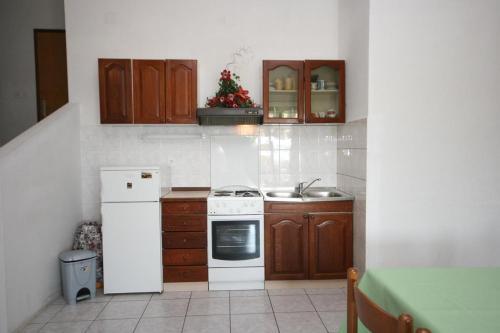 Apartments With A Parking Space Mandre, Pag - 6473