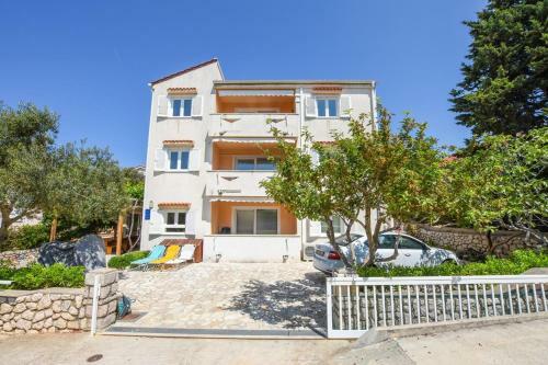 Apartments With A Parking Space Mandre, Pag - 18273
