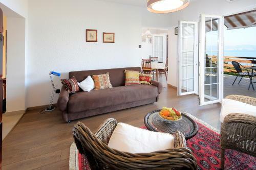 Apartment Vincent With Beautiful Sea View Terrace