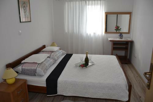Apartmani Mira