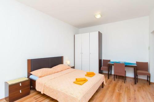 Apartments With A Parking Space Krilo Jesenice, Omis - 15928
