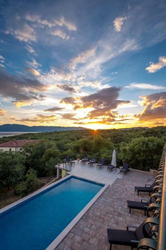 Luxury Apartments Kostrena With Pool