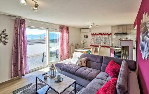Nice Apartment In Kostrena With 2 Bedrooms