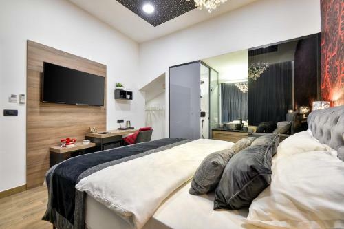 Hostal Florek & Florica Room001