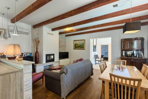 Villa Krmed With Private Pool