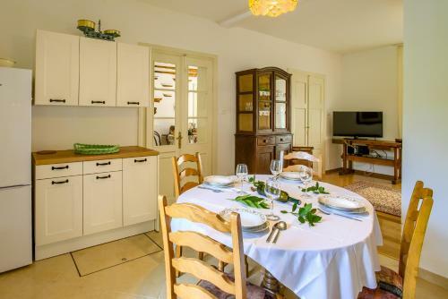 Villa Katarina Vintage House