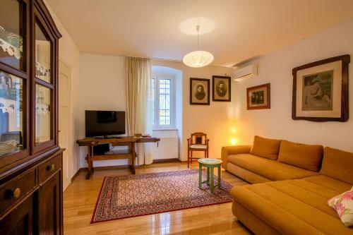 Villa Katarina Vintage House