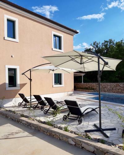 Villa Muraj-korni?, Krk