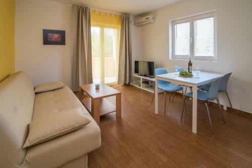 Apartments Sanjin