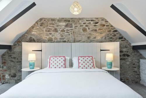 Connells House Thatched Cottage