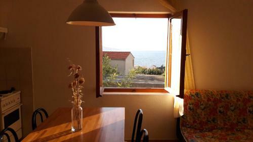 Hostal Apartments Bako Komiza