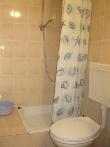 Hostal Apartments Bako Komiza