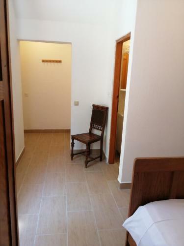 Hostal Apartments Bako Komiza