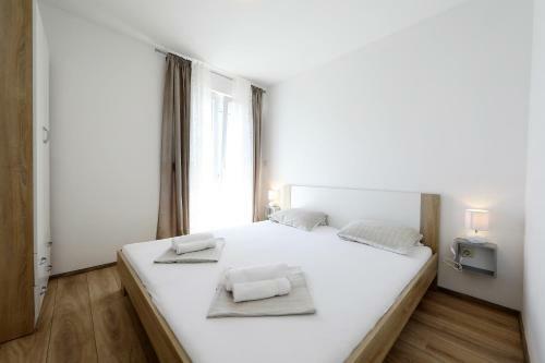 Apartments M