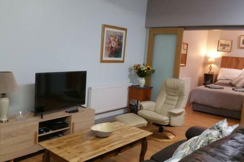 Dungloe Apartments 1 Bedr Town Centre