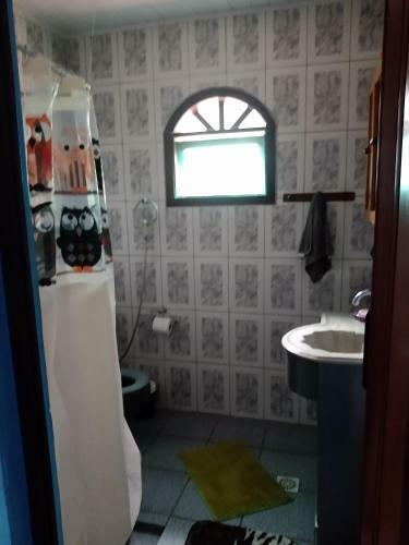 Casa De Praia Em Jacon� - Centro De Jacone - Com�rcios E Mercado!