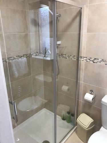 Self Contained 1 Bed Apartment
