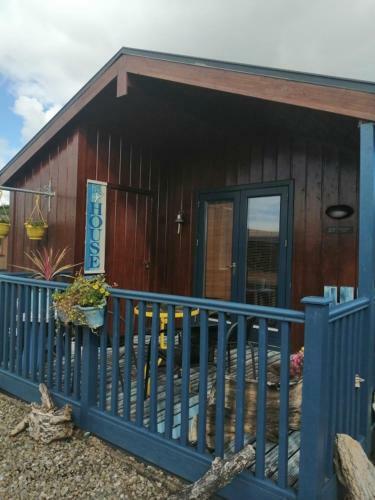 Wild Atlantic Way...cosy Log Cabin