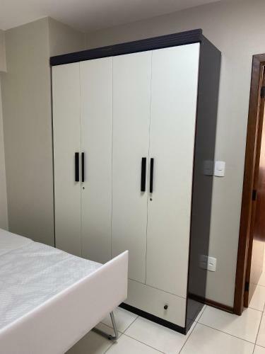 Apartamento Ap Completo, Confort�vel E Bem Localizado Com Vaga De Garagem