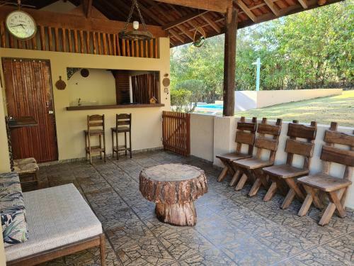 Ch�cara R�stica Com Piscina