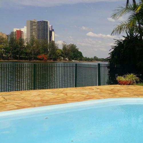 Casa No Lago Igap�. 3 Su�tes. Familiar.