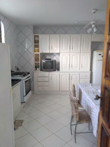 Pensionato Quarto Individual Em Maring�/pr