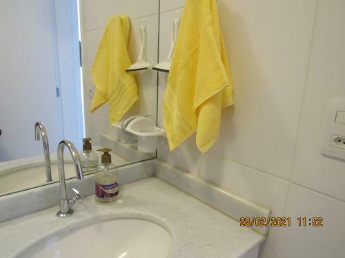 Sahy - Aldeia Dos Reis, Condado - Apartamento Quarto E Sala