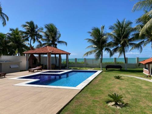 Ampla Casa Na Beira Mar De Maragogi