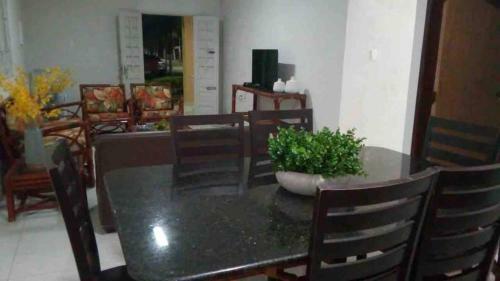 Casa Logan - Condom�nio Village, Casa 15