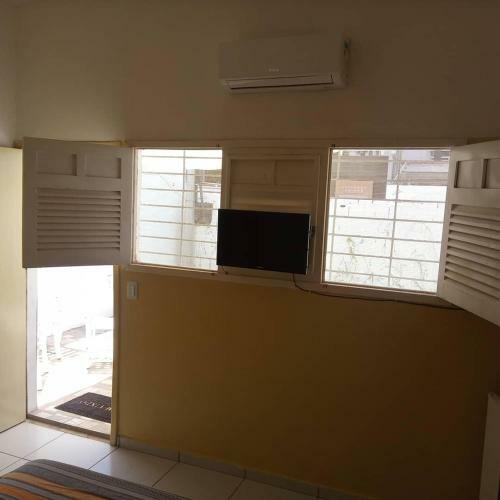 Hostal House Jardim Tropical