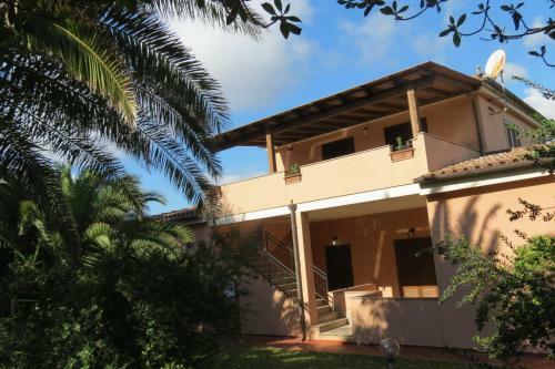 Apartamento Appartamenti Torre Di Chia