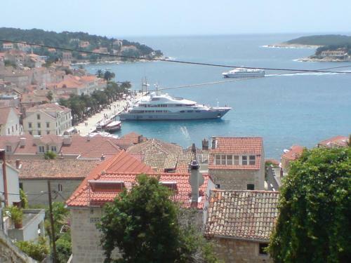 Studio Apartman Eni
