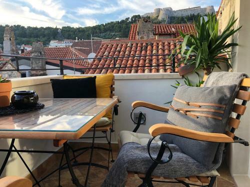 Apartamentos Azamara Old Town Residence
