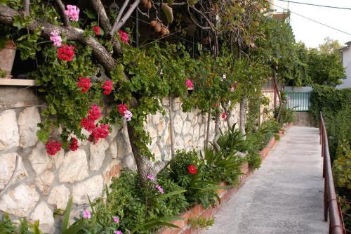 Apartments With Wifi Hvar - 5690