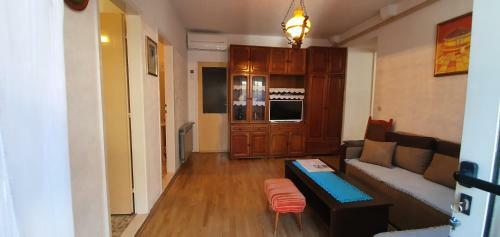 4 An Apartment For 3 In The Center
