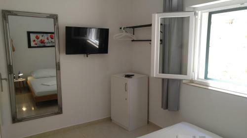 Hostal Privat Room With Privat Bathroom David